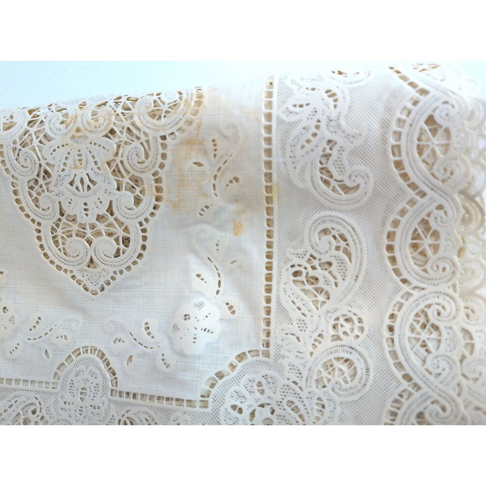 Vintage Gilded Lace Vinyl Placemats Gold Floral Washable Table Mats Set of 6 - Picture 3 of 4